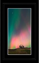 Dunstanburgh Castle aurora 2 Ref-SC2481