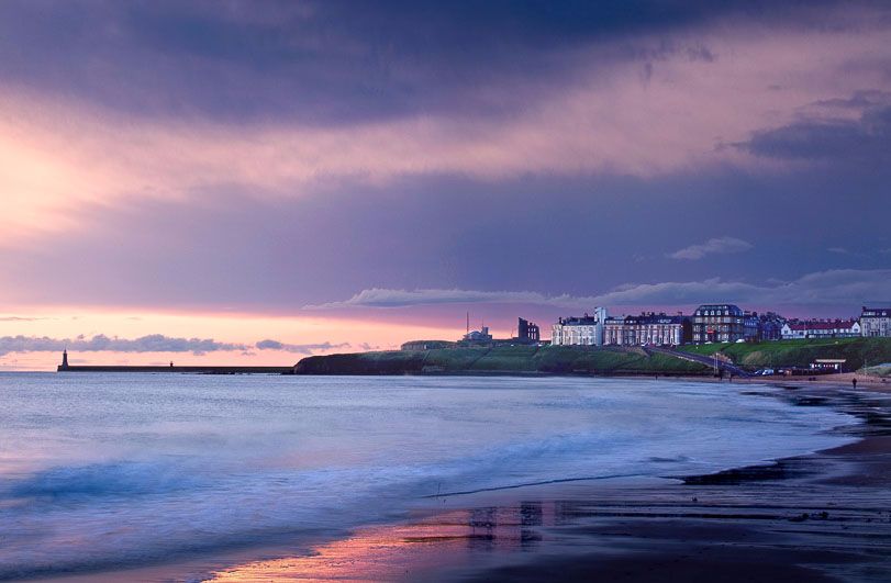 Tynemouth Longsands red dawn Ref-SC286