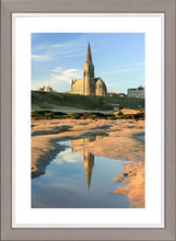 Tynemouth reflections 1 Ref-SC2101