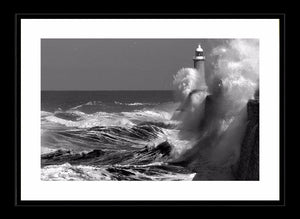 Storm Tynemouth Pier Ref-SBW2096