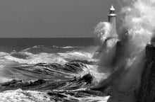 Storm Tynemouth Pier Ref-SBW2096