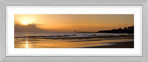 Tynemouth Longsands dawn Ref-PC80